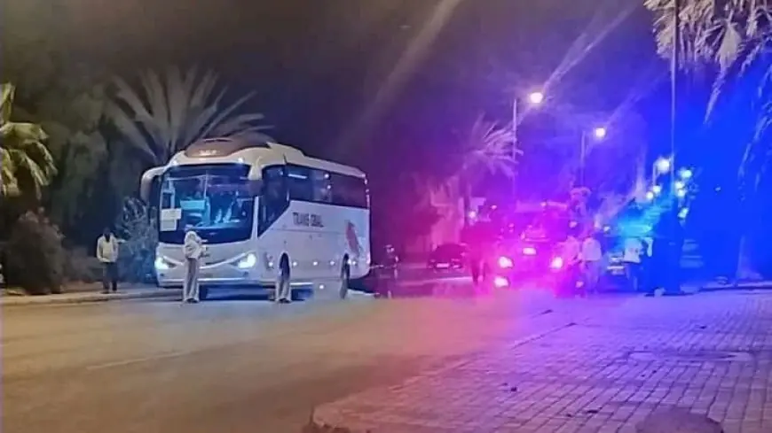 اشتوكة أيت باها.. حافلة للنقل العمومي تتعرض للرشق بالحجارة