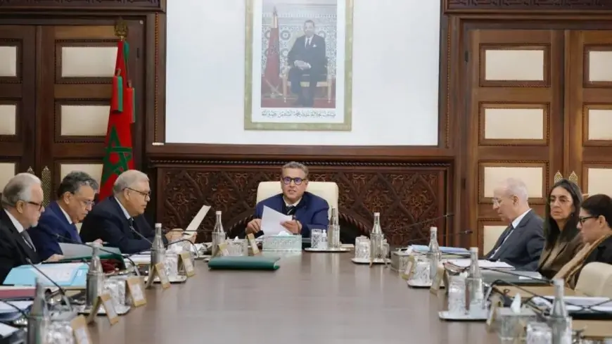 Le gouvernement marocain adopte un soutien mensuel de 500 dirhams pour les catégories vulnérables