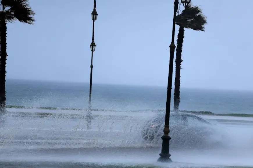 نشرة إنذارية.. أمطار وثلوج ورياح قوية بالمغرب من اليوم الجمعة حتى الأحد المقبل