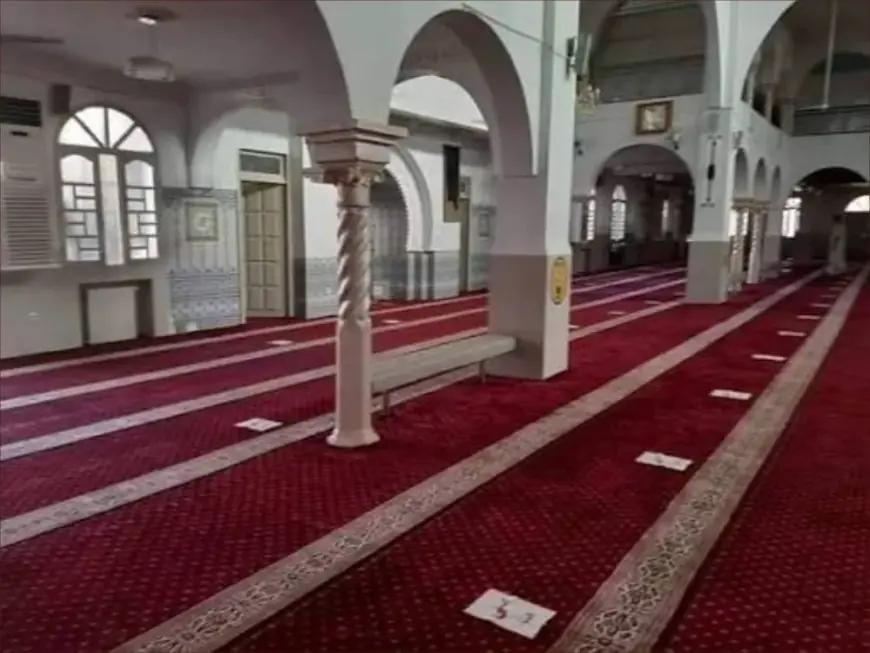 شخص مختل يقتحم مسجدا بالمحمدية ويعتدي على المصلين