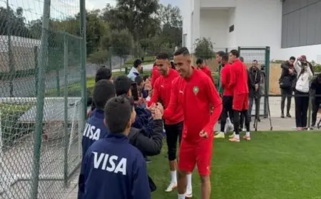 المنتخب المغربي يستقبل أبناء أسرة الأمن الوطني
