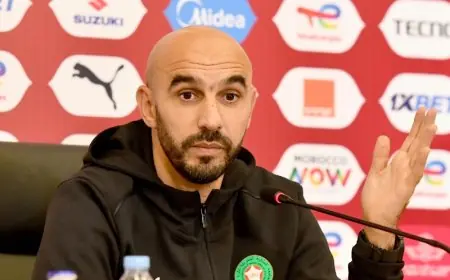 الركراكي يعقد ندوة صحفية للحديث عن مباراة المنتخب الوطني المغربي ونيجيريا
