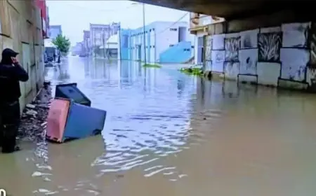 التساقطات المطرية الغزيرة تغرق شوارع القصر الكبير بالسيول