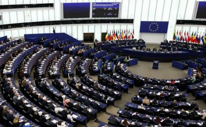 البرلمان الأوروبي يقرر تعليق الاتفاق التجاري مع الولايات المتحدة بعد تهديدات ترامب