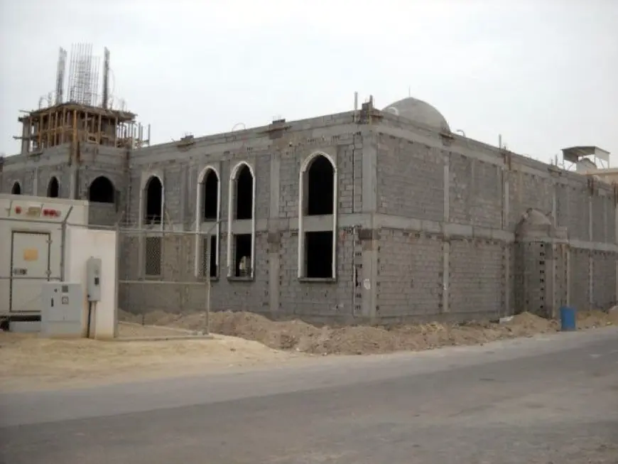 التسول باسم بناء المساجد يتحول إلى مورد مالي للمحتالين ويثير الجدل