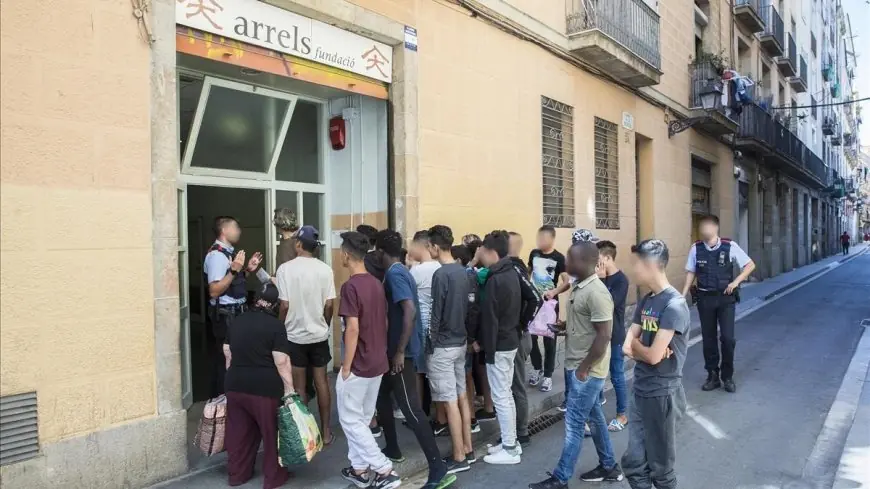 يهم المغاربة.. إسبانيا تعلن عن خطة استثنائية لتسوية أوضاع المهاجرين غير النظاميين