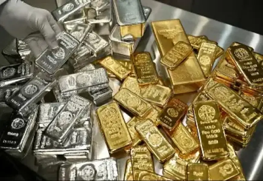 الطلب على الملاذات الآمنة يدفع الذهب والفضة نحو قمم تاريخية