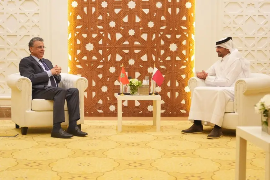 وهبي يعزز التعاون القانوني المغربي القطري في منتدى الدوحة