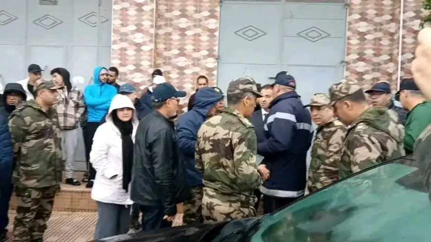 إجلاء أكثر من 20 ألف شخص من الأحياء المغمورة بالمياه في القصر الكبير