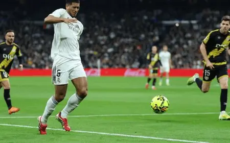 ريال مدريد يعلن إصابة بيلينغهام في عضلة الساق