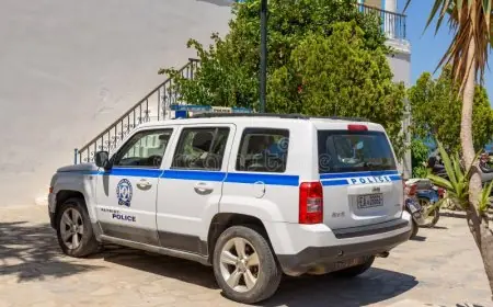 توقيف مهاجر مغربي في اليونان بعد اصطدام زورق مهاجرين سريين بخفر السواحل