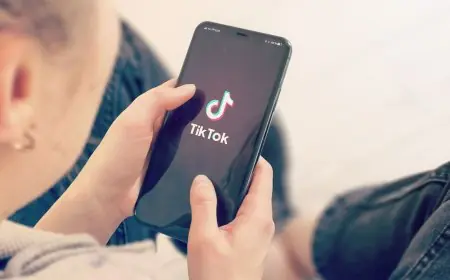 L’Union européenne met TikTok sous pression pour modifier une interface jugée addictive