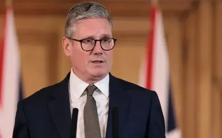 Démission du directeur de la communication de Keir Starmer sur fond de controverse politique à Londres