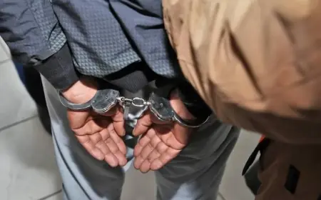 الدار البيضاء.. توقيف طبيب بتهمة تقديم وصفات طبية وهمية للاتجار في المخدرات