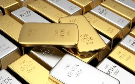 انخفاض أسعار الذهب والفضة وسط ضعف التداول العالمي