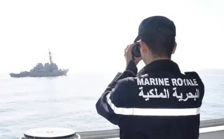 البحرية الملكية تعترض قاربا يقل 189 مرشحا للهجرة غير النظامية قبالة سواحل الداخلة في طريقهم إلى جزر الكناري