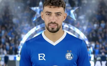 المغربي منير الحدادي يعلق في إيران بعد إغلاق المجال الجوي