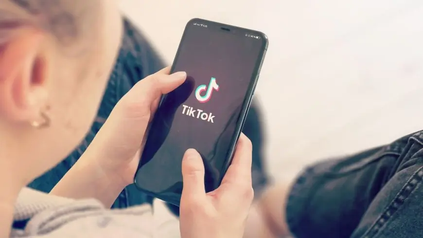 L’Union européenne met TikTok sous pression pour modifier une interface jugée addictive