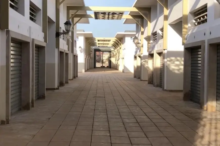 تخريب وفوضى بسوق الصالحين بسلا يضعان مشروعًا ملكيًا في مهب الإهمال