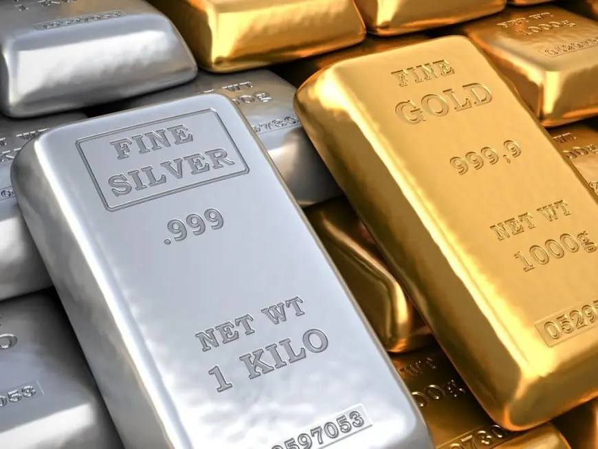 تراجع أسعار الذهب والفضة وسط ترقب بيانات أمريكية حاسمة حول الفائدة