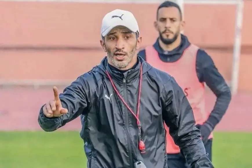 أولمبيك آسفي يعلن رسمياً إقالة المدرب زكرياء عبوب