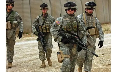 Escalade militaire entre Washington et Téhéran après la mort d’Ali Khamenei
