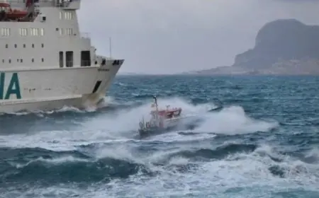 إلغاء الرحلات البحرية بين طريفة وطنجة بسبب الاضطرابات الجوية