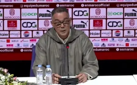 لقجع يقطع الطريق أمام المدربين الأجانب بعد ترويج أنباء عن ارتباط تشافي بالمنتخب المغربي