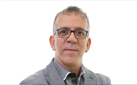 مواطنون قطريون وخليجيون يطالبون بإيقاف حفيظ دراجي عن التعليق بقنوات “بي إن سبورتس” بعد نشره تغريدات داعمة لإيران