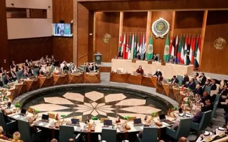 المغرب يجدد تضامنه مع الدول العربية في اجتماع طارئ لبحث الاعتداءات الإيرانية على سيادتها