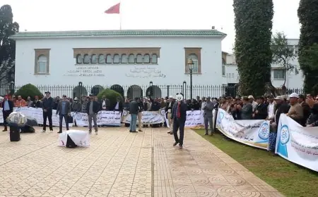 إضراب وطني للمتصرفين التربويين ووقفة بالرباط يوم 8 أبريل