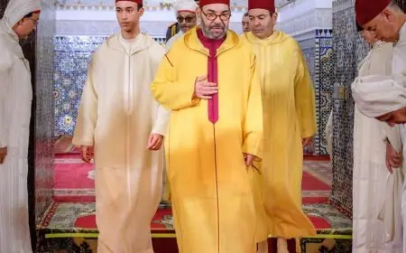 أمير المؤمنين يترأس بالقصر الملكي بالرباط حفلا دينيا لإحياء ليلة القدر المباركة