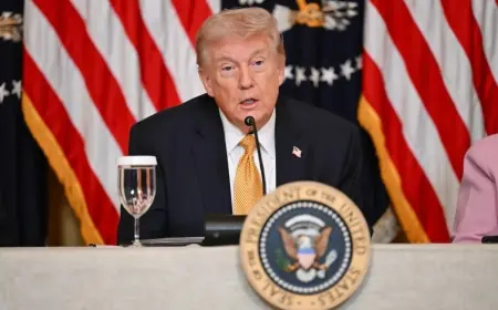 Donald Trump évoque la possibilité de « prendre » Cuba et relance le débat sur les relations américano cubaines