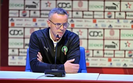ندوة صحافية لمدرب المنتخب الوطني محمد وهبي