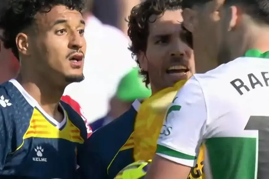 نادي إسبانيول يعلن دعمه الكامل للاعبه عمر الهلالي ويستنكر السلوكيات العنصرية