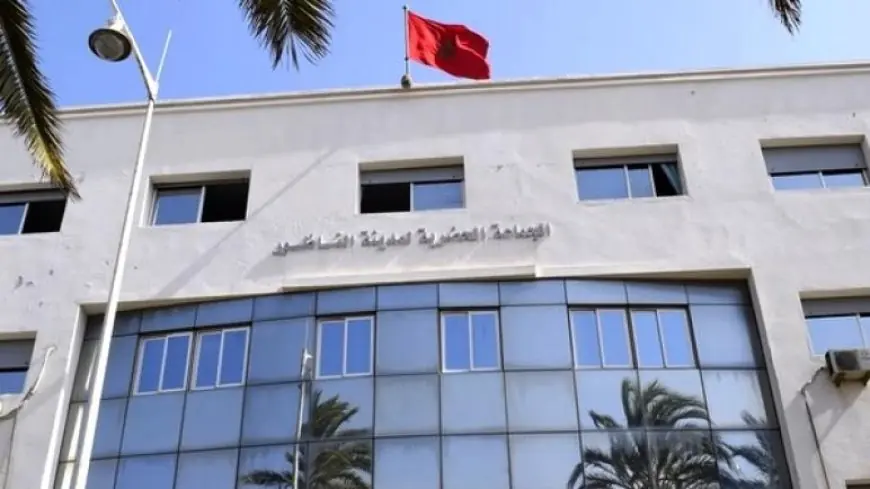 استقالة عضو من “الأحرار” بمجلس الناظور تعمّق الجدل حول رخصة بناء بحي المطار