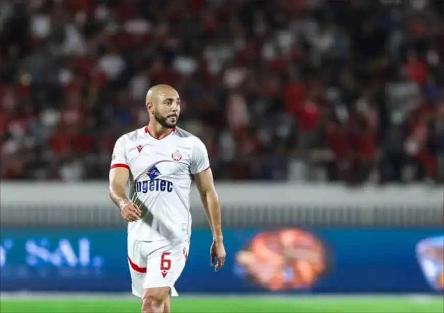 الوداد يعلن غياب نور الدين أمرابط عن الملاعب بعد إصابته بتمزق عضلي