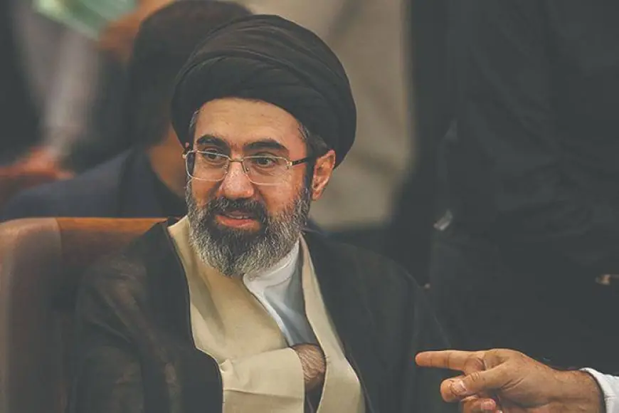 قناة إيران الدولية: تعيين مجتبى خامئني مرشدا أعلى جديدا خلفا لوالده