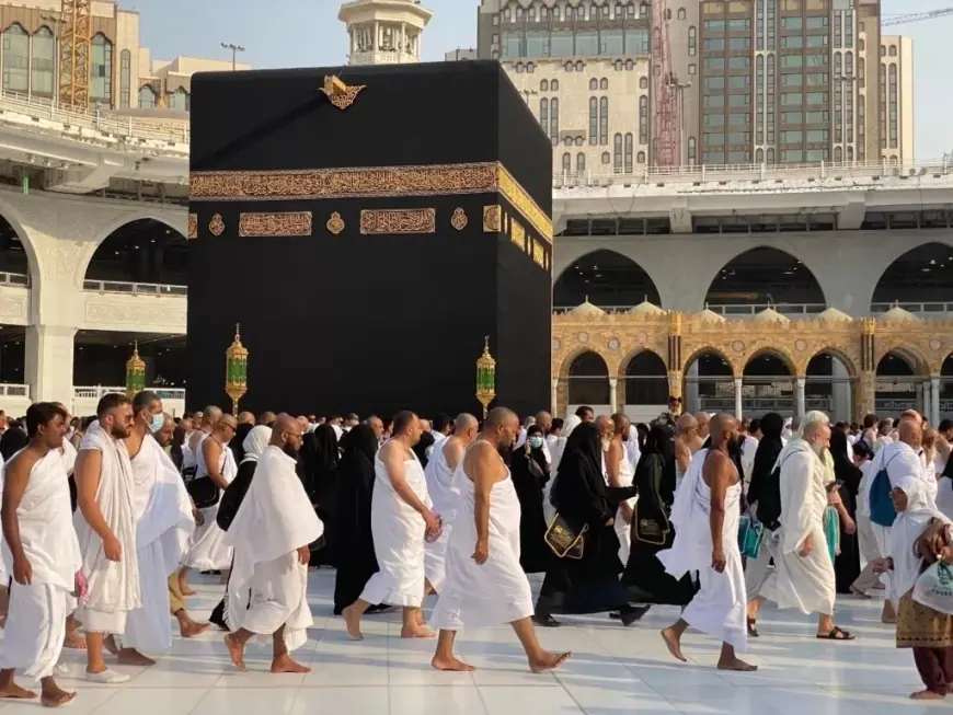 خطط احتياطية وتحويل مسارات.. وكالات السفر المغربية تضمن سير رحلات العمرة