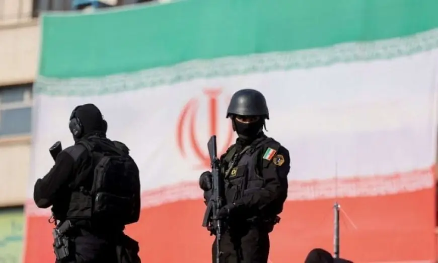 الاستخبارات الإيرانية توقف 30 شخصا بشبهة التجسس