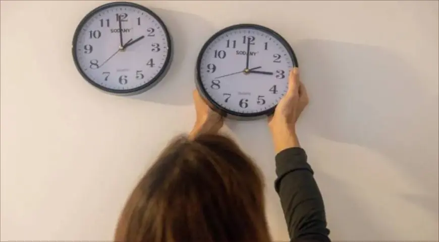 نشطاء مغاربة يستعدون لإطلاق عريضة رسمية من أجل إلغاء الساعة الإضافية
