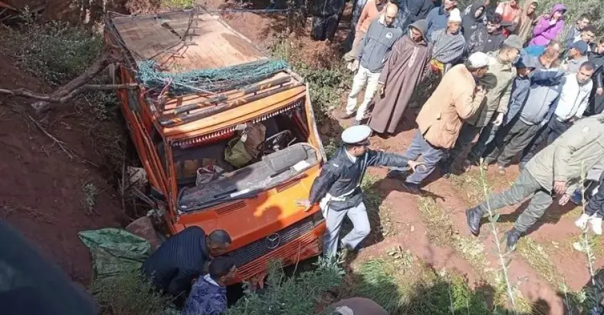 مندوبية الصحة بأزيلال توضح تفاصيل حادثة سير خطيرة خلفت قتلى ومصابين