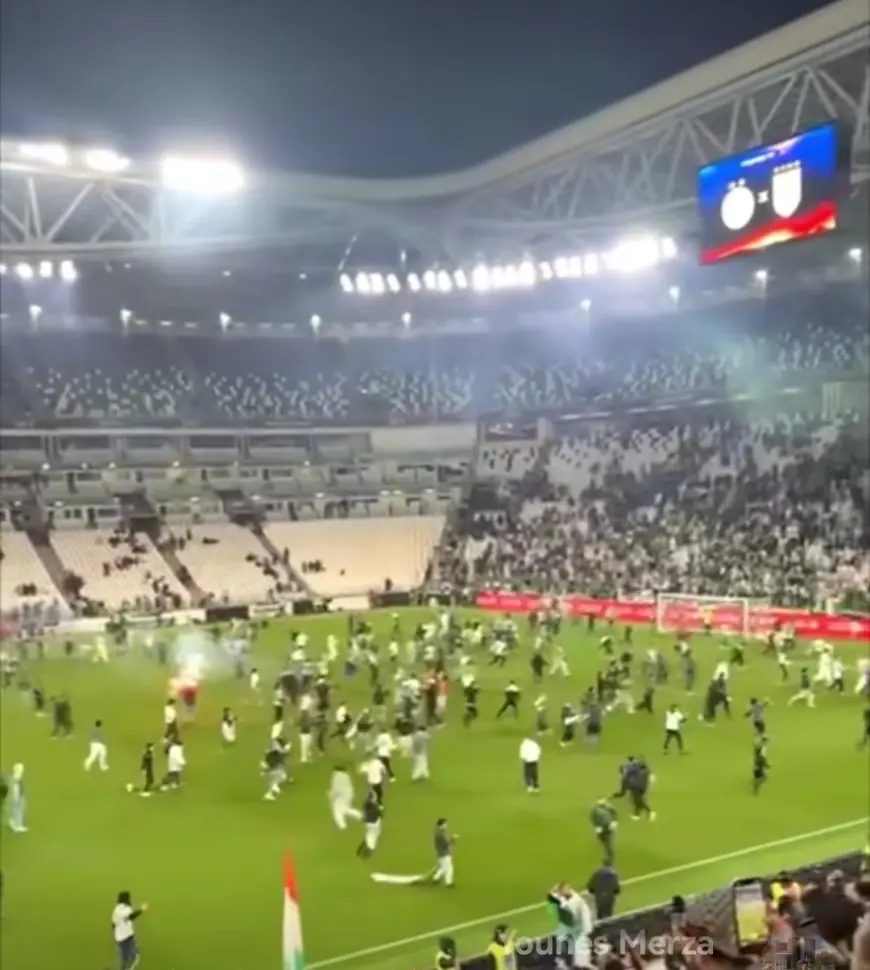 اقتحام جماهير الجزائر لملعب تورينو يفسد أجواء ودية الأوروغواي