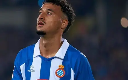 هتافات عنصرية تستهدف المغربي عمر الهلالي خلال ديربي كتالونيا بين برشلونة وإسبانيول