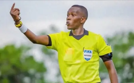 حكم رواندي يقود مباراة أولمبيك آسفي واتحاد العاصمة الجزائري في كأس كاف