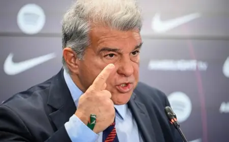 لابورتا يهاجم التحكيم بعد إقصاء برشلونة من دوري أبطال أوروبا