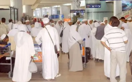يهم الحجاج المغاربة.. السعودية تفرض غرامة ثقيلة على كل من يقوم بإيواء حاملي تأشيرات الزيارة في مكة