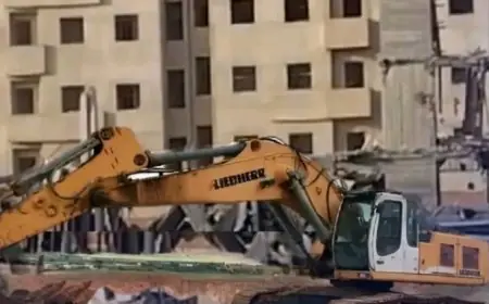 السلطات ببرشيد تشرع في هدم مجمع سكني مخالف للقوانين