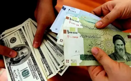 الريال الإيراني يهوي إلى أدنى مستوى مقابل الدولار وسط حصار أمريكي مستمر