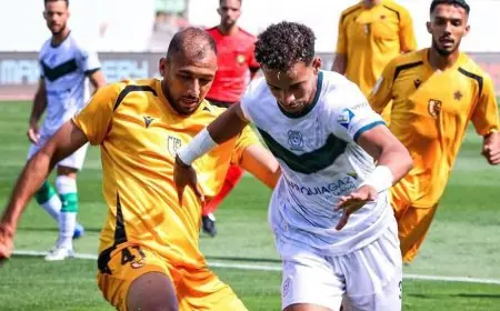 البطولة الاحترافية.. اتحاد تواركة يهزم أولمبيك الدشيرة في عقر داره